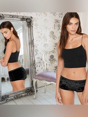 Victoria’s Secret Crushed Velvet Logo Waist Shortie Panty NWT